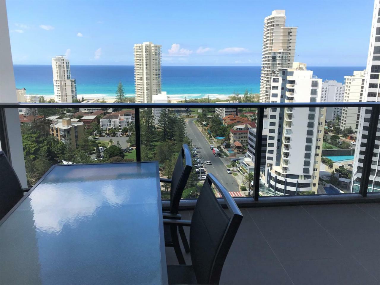 Qube Broadbeach Ocean View Apartments Gold Coast Exterior photo