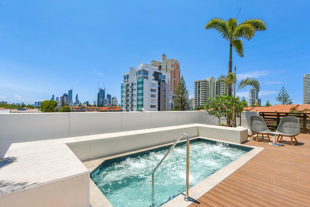 Qube Broadbeach Ocean View Apartments Gold Coast Exterior photo